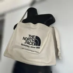 ノース　ショルダーバッグ