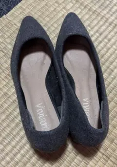 パンプスローヒール グレー　24センチ