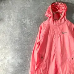 NIKE　ウインドブレーカー　長袖　ピンク　ランニング　薄手