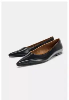 ZARA コントラストステッチ入りレザーバレーシューズ　新品未使用　ブラックのサムネイル