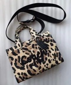 COACH コーチ カーゴトートバッグ 26 ショルダー レオパード　豹柄