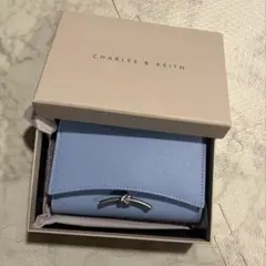 【ほぼ新品】CHARLES & KEITH 財布