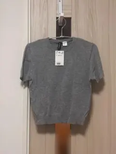 H&M DIVIDED クロップド丈 半袖ニット グレー XS