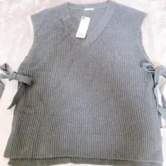 GU サイドリボンVネックニットベストダークグレー　サイズXS