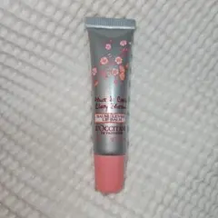 L'OCCITANE　リップバーム　Cherry　Blossomのサムネイル