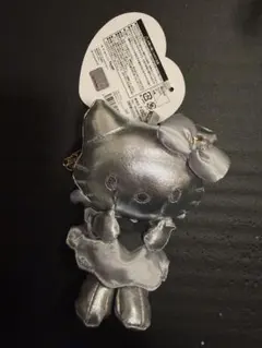 新品　ハローキティ ブラックエンジェル 合皮マスコットチャーム シルバー