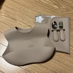 ベージュ シリコンお食事エプロン セット