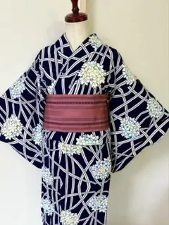 専用 2026年◇粋な大人の浴衣◇華やかな亀甲花文 美品 - メルカリ