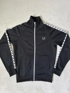 角*馬様 FRED PERRY トラックジャケット ネイビー S - メルカリ