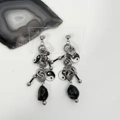#35 陰陽　シルバー　ハンドメイド　ピアス　天然石　ブラックスピネル　y2k