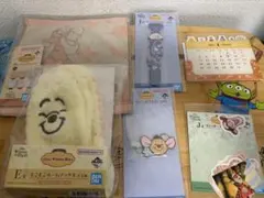 くまのプーさん　一番くじ　もこもこルームソックスと他　購入特典カレンダー付き