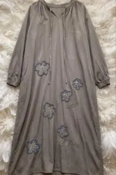 パーソンズ　花柄刺繍 長袖カットソーワンピース