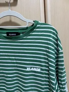 XLARGE 緑と白のストライプ Tシャツのサムネイル