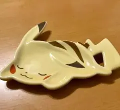 ピカチュウ　小皿　ポケモンのサムネイル