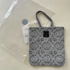 Item thumbnail for item dffdb20c-1ea3-43fe-bfa1-fcfac8f78065