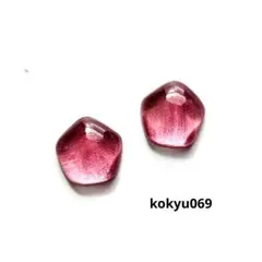 #069 ハンドメイドピアス　イヤリング　レジン　マグネットピンク　アクセント