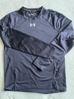 Under Armour ブラック 長袖シャツ MD