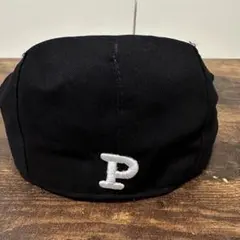 【美品】ハンチング帽 キャスケット P刺繍ロゴ コットン ブラック フリーサイズのサムネイル