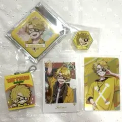 カラフルピーチ　たっつんさん　缶バッジ　グッズセット