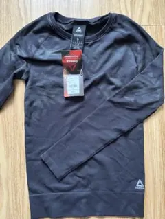 【未使用】Reebok THERMOWARM 長袖トップス ブラック Sのサムネイル