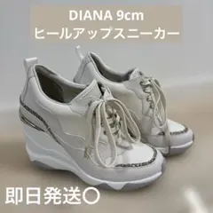 DIANA 9cm ヒールアップスニーカーのサムネイル