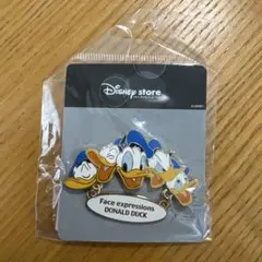 Disney ドナルドダック ピンバッジ 2005年バースデー - メルカリ