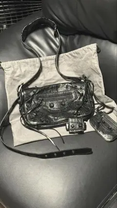 BALENCIAGA LECAGOLE ケース/airpods BALENCIAGA LECAGOLE コインケース AirPodsケース 黒 - メルカリ