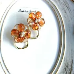 フラワーレジンピアス 　オレンジ