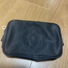 マリークワンブラックポーチ　化粧ポーチ