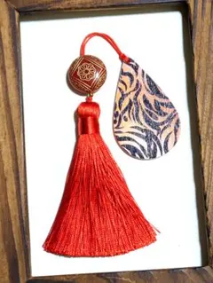 Item thumbnail for item 083df9a1-9010-43f2-bd2c-a51a0c8058c9