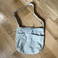 ナイロンドローストリングショルダーバッグ