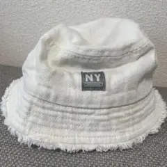NY フリンジ付きホワイトバケットハット