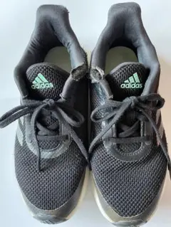 アディダス　スニーカー　22.5㎝