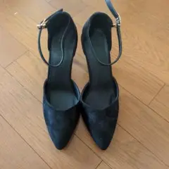 ブラックスエードポインテッドトゥハイヒール