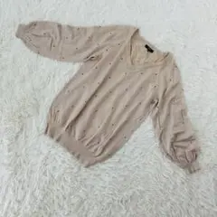 新品未使用❗️上品ドット刺繍Vネックバルーン袖 長袖ニット 【ロペピクニック】Ｍ