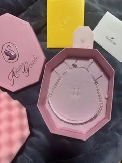 専用ページです！！！新品✨アリアナグランデ×スワロフスキー✨