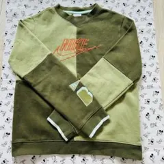 NIKE パッチワークトレーナー　カーキ　キッズL