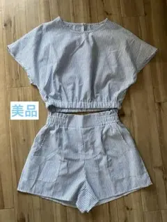 青と白のストライプセットアップ