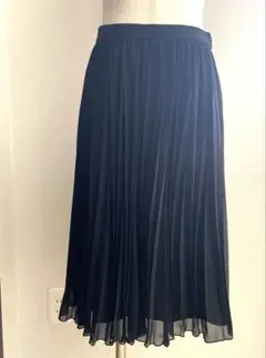 リフレクト　ブラック プリーツスカート