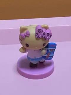 Hello Kitty コラボレーション チョコエッグ　日焼けギャルキティ