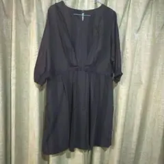 （美品）ボナペティ　膝丈ワンピース　ブラック系ストライプ柄　サイズ38