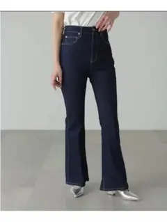 Item thumbnail for item 31c42fad-70d1-47b8-bdfd-d3140fd79794