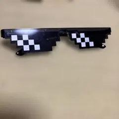 ピクセルデザイン ブラックサングラス