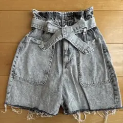 ZARA ハイウエストデニムショートパンツ　32サイズ