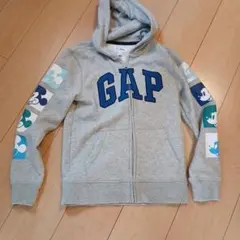 GAP ディズニーコラボ パーカー。140センチ。メルカリ便。1度のみ着用