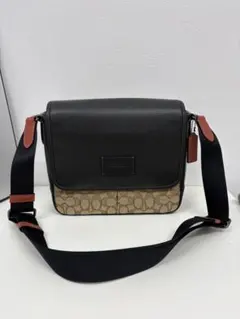 未使用相当COACH コーチ メッセンジャーバッグ シグネチャー 黒 茶