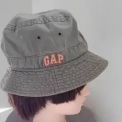 >5)　GAP 　　帽子　　(M)