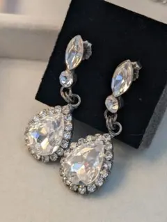 ドロップビジューピアス シルバーカラー