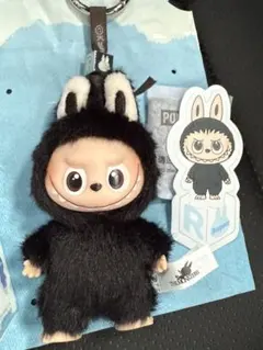 本物　POPMART PINFORLOVE ラブブ　イニシャル R 新品未使用