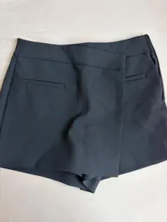 ZARA ラップショートパンツ ブラック Sのサムネイル
